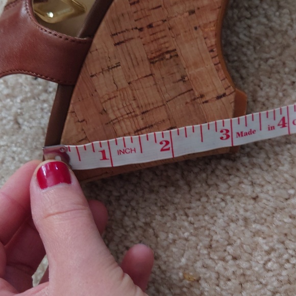 Ellen Tracy Patsy Sandal Size 7 - Picture 5 of 6